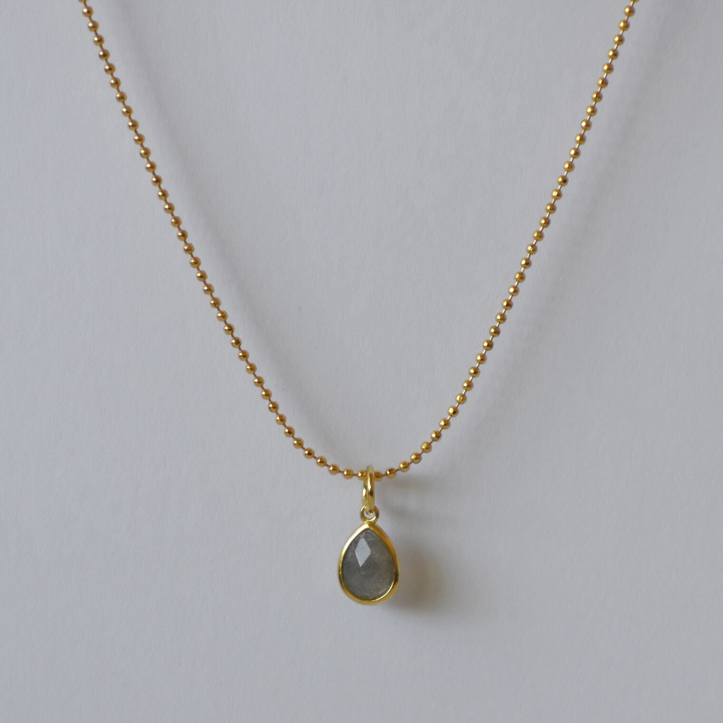Halskette Mondstein oder Labradorit Tropfen