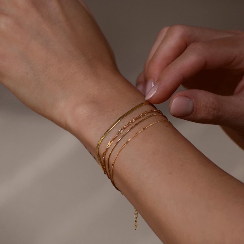 Armkette Enya (wasserfest) | Bold & Fine