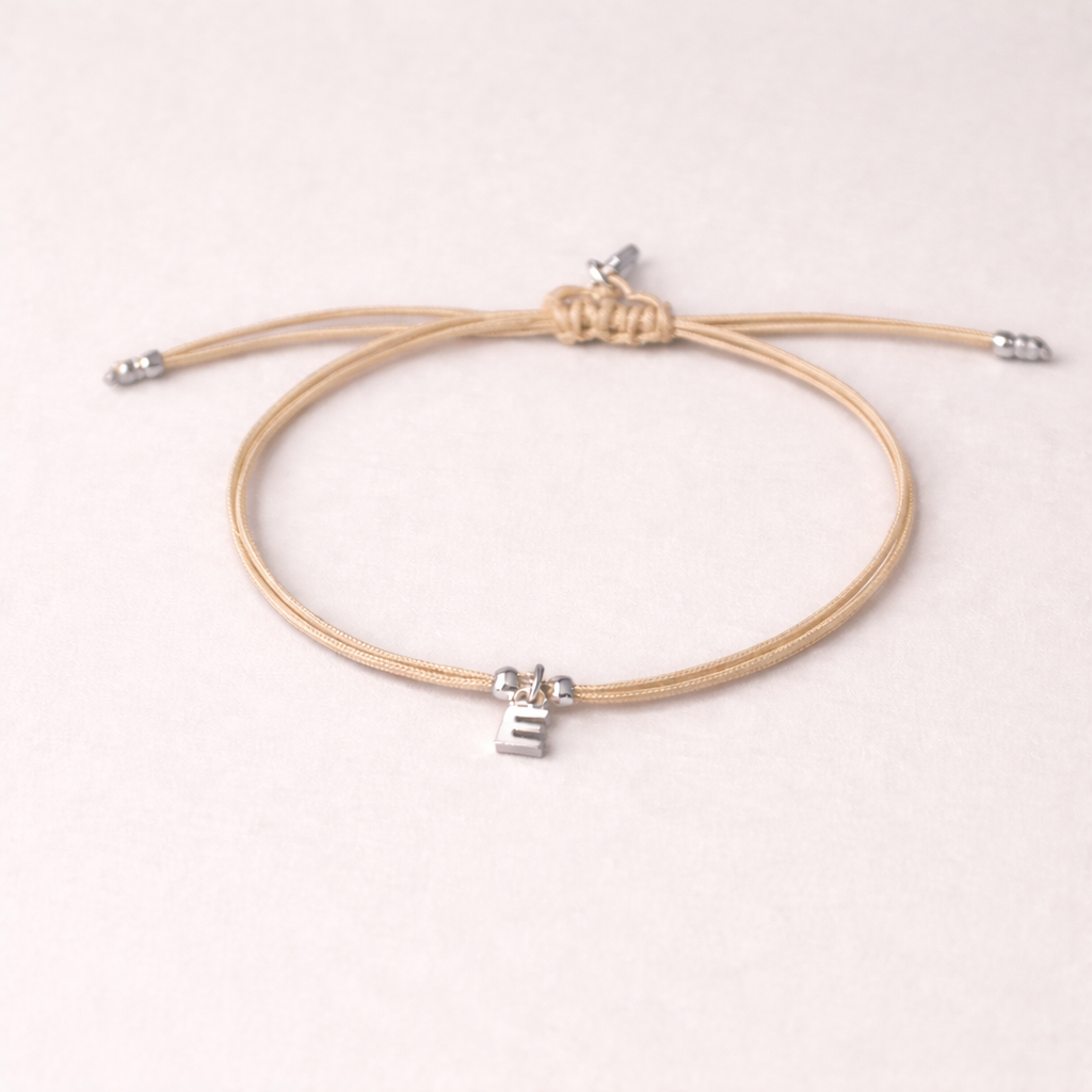 Armband Ava | Buchstaben und Zahlen