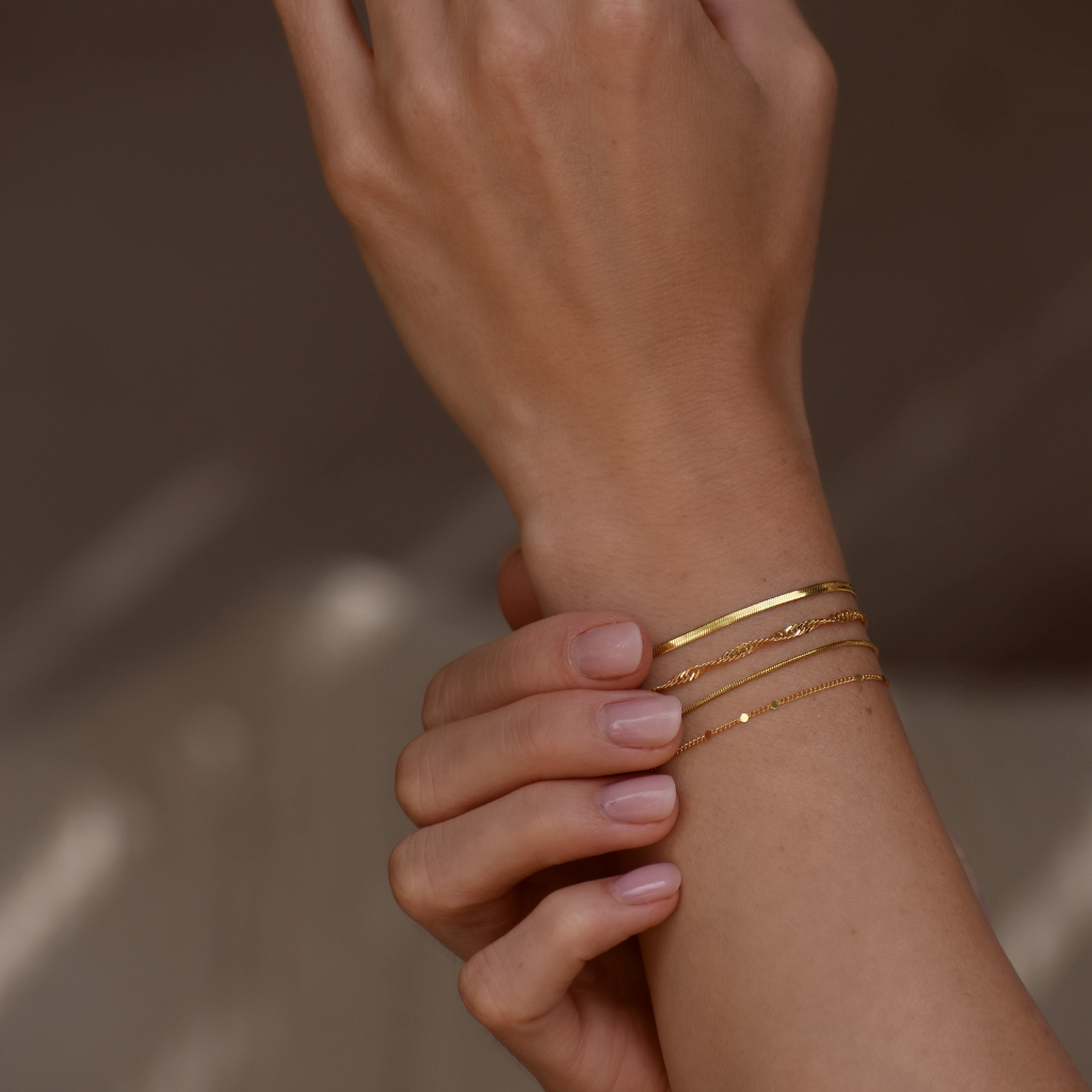 Armkette Enya (wasserfest) | Bold & Fine