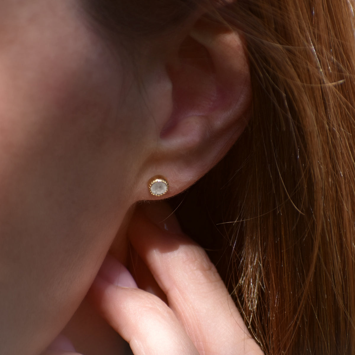 Ohrstecker Aina | Mondstein