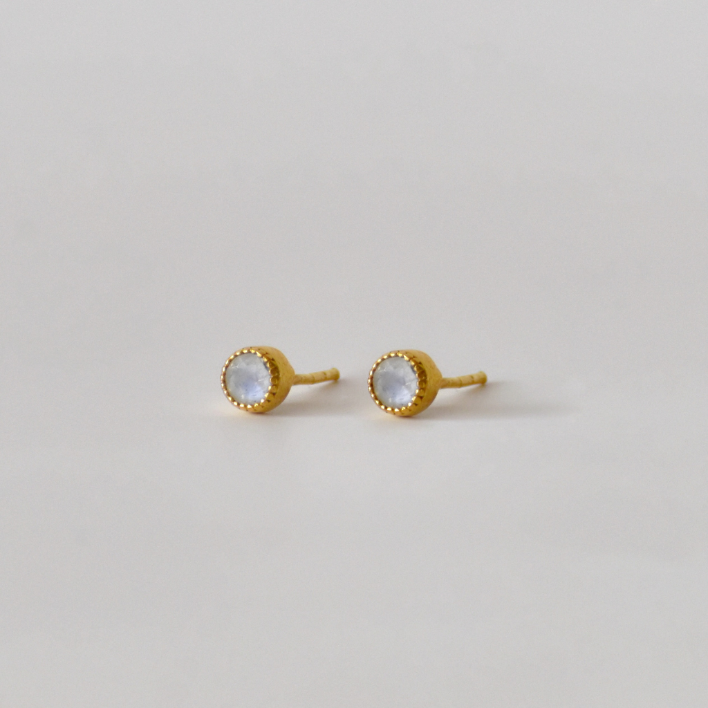 Ohrstecker Aina | Mondstein