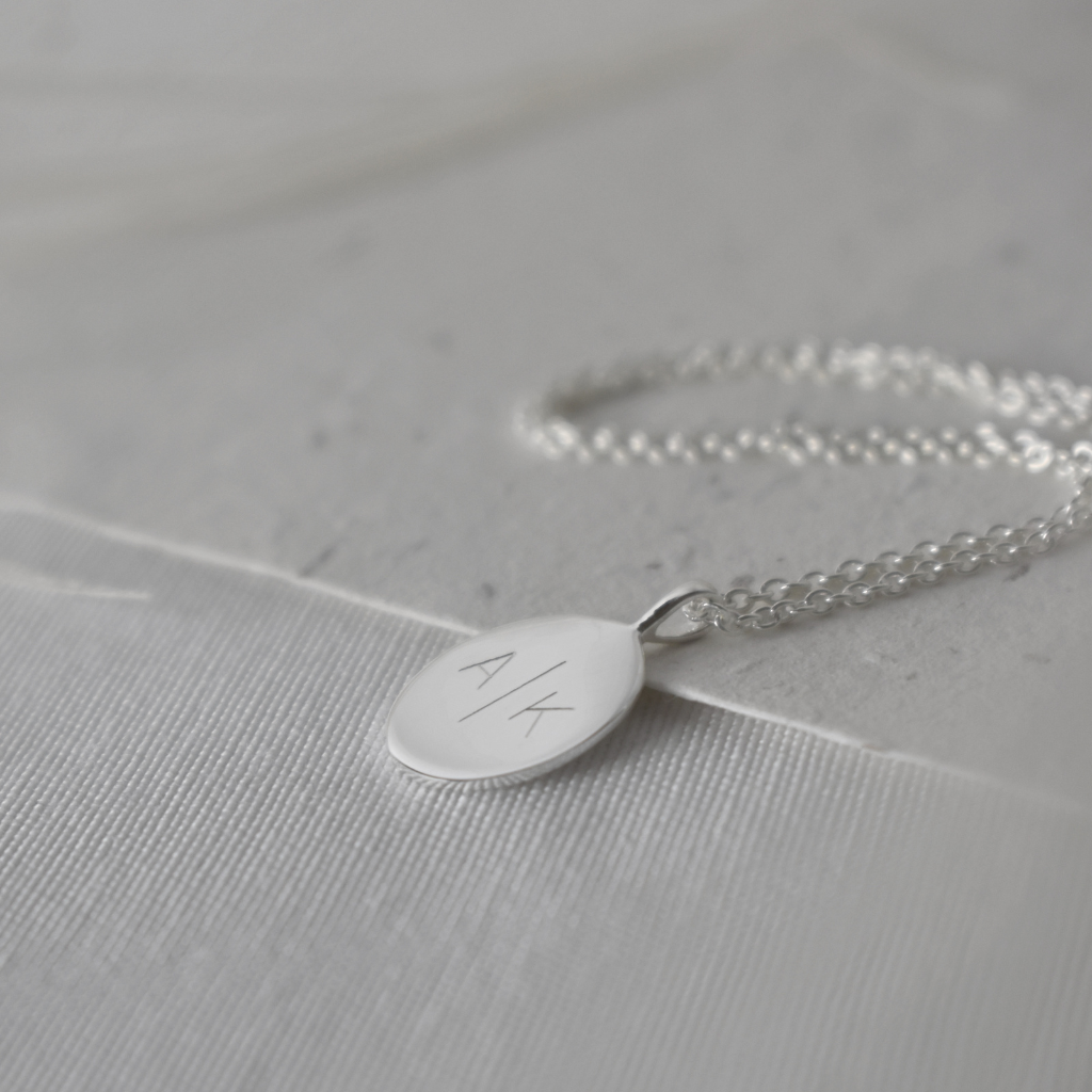 Gravurkette Leni | 2 Buchstaben | Rund, Oval