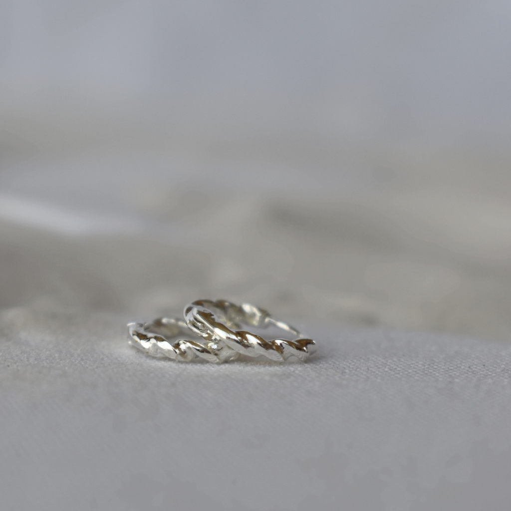 Creolen twistet (in zwei Grössen erhältlich)