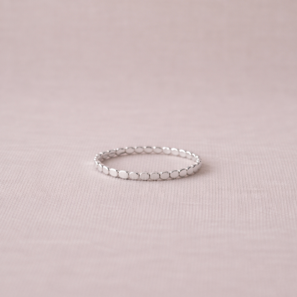 Fingerring flach getupft